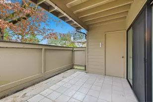 2001 Lake Isle Terrace, Eugene, OR 97401 - Photo 29