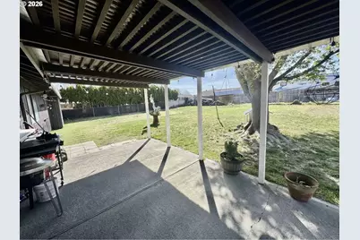 825 W Division Ave, Hermiston, OR 97838 - Photo 19