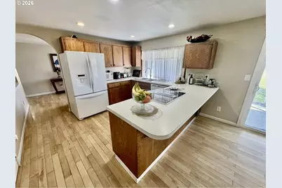 825 W Division Ave, Hermiston, OR 97838 - Photo 9