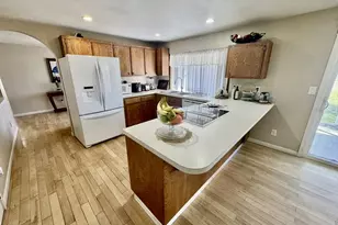 825 W Division Ave, Hermiston, OR 97838 - Photo 9