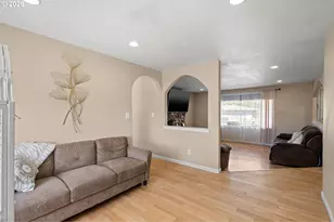 825 W Division Ave, Hermiston, OR 97838 - Photo 13