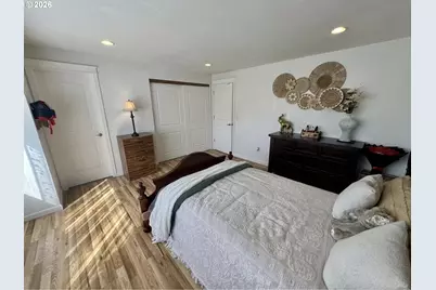 825 W Division Ave, Hermiston, OR 97838 - Photo 13