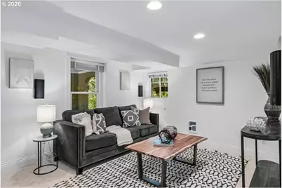 2352 SW Market Street Dr, Portland, OR 97201 - Photo 33