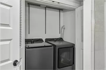 2352 SW Market Street Dr, Portland, OR 97201 - Photo 39