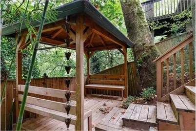 2352 SW Market Street Dr, Portland, OR 97201 - Photo 45