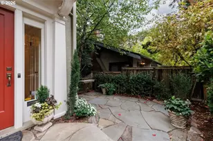 2352 SW Market St Dr, Portland, OR 97201 - Photo 5