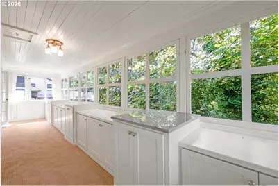 2352 SW Market Street Dr, Portland, OR 97201 - Photo 25