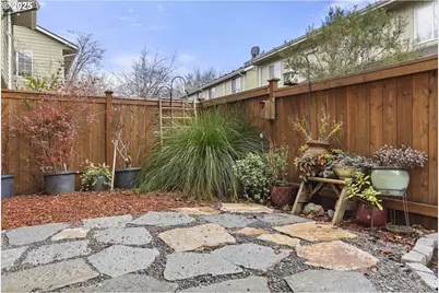 3588 Westleigh St, Eugene, OR 97405 - Photo 37