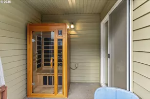 3588 Westleigh St, Eugene, OR 97405 - Photo 31