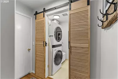 3588 Westleigh St, Eugene, OR 97405 - Photo 17