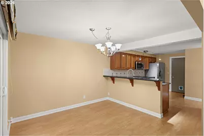 7859 SW Raintree Dr, Beaverton, OR 97008 - Photo 11
