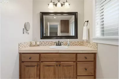 1318 NW 88th St, Vancouver, WA 98665 - Photo 25