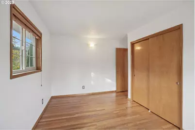 3425 SE 159th Ave, Portland, OR 97236 - Photo 13