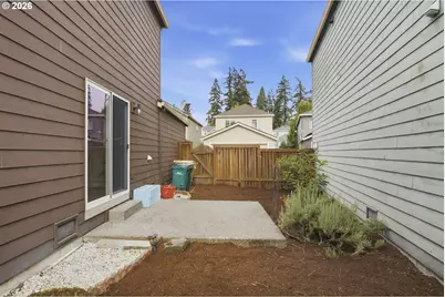 879 SW Windrose Ter, Beaverton, OR 97003 - Photo 27