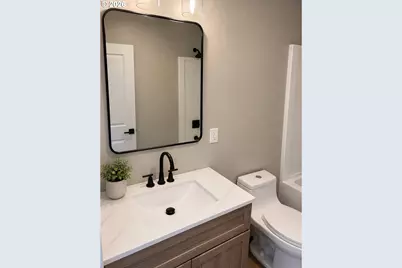 550 19th St, Springfield, OR 97477 - Photo 5