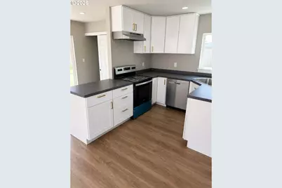 550 19th St, Springfield, OR 97477 - Photo 3