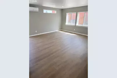 550 19th St, Springfield, OR 97477 - Photo 7