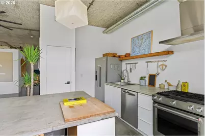 411 NW Flanders St #805, Portland, OR 97209 - Photo 19