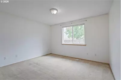 9339 SE Madison St, Portland, OR 97216 - Photo 7