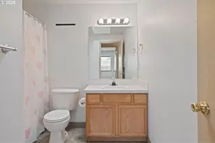 9339 SE Madison St, Portland, OR 97216 - Photo 5