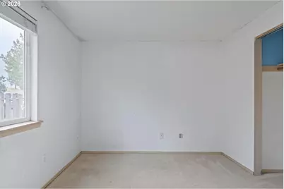 9339 SE Madison St, Portland, OR 97216 - Photo 35