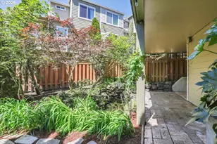 2879 NW Kennedy Ct, Portland, OR 97229 - Photo 39