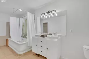 2879 NW Kennedy Ct, Portland, OR 97229 - Photo 35