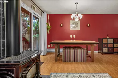 4941 SW Comus St, Portland, OR 97219 - Photo 9
