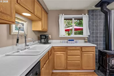 4941 SW Comus St, Portland, OR 97219 - Photo 15