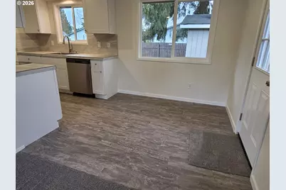 432 SW Diane St, Castle Rock, WA 98611 - Photo 3