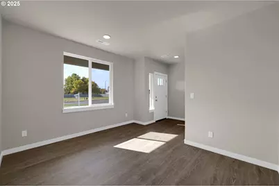 5679 Magnificence Way, Eugene, OR 97402 - Photo 5