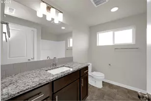 5679 Magnificence Wy, Eugene, OR 97402 - Photo 37