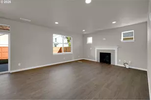 5679 Magnificence Wy, Eugene, OR 97402 - Photo 9