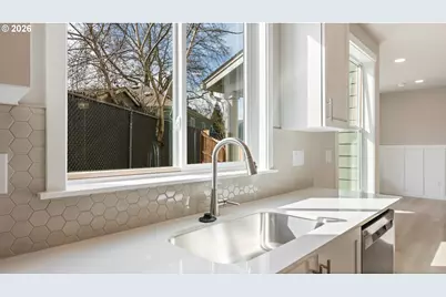 9410 N St. Louis Ave, Portland, OR 97203 - Photo 9