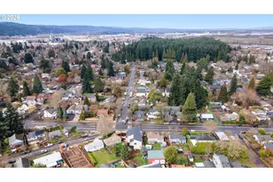 9410 N Saint Louis Ave, Portland, OR 97203 - Photo 27