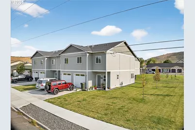 565 Baker St, Baker City, OR 97814 - Photo 3