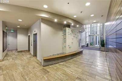922 NW 11th Ave #305, Portland, OR 97209 - Photo 21