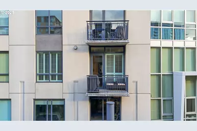 922 NW 11th Ave #305, Portland, OR 97209 - Photo 17