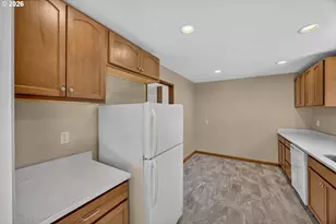 1751 Milligan Ave, Coos Bay, OR 97420 - Photo 11