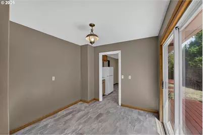 1751 Milligan Ave, Coos Bay, OR 97420 - Photo 17