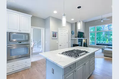 22765 SW Miami Dr, Tualatin, OR 97062 - Photo 9
