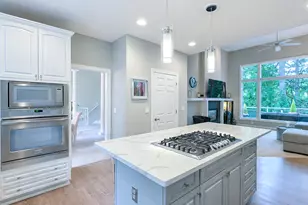 22765 SW Miami Dr, Tualatin, OR 97062 - Photo 9