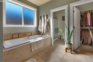 60240 Wapiti Dr, Saint Helens, OR 97051 - Photo 15