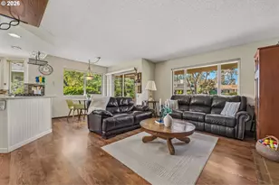 15725 SW Oakhill Ln, Portland, OR 97224 - Photo 21