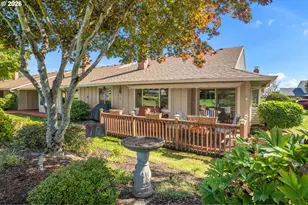 15725 SW Oakhill Ln, Portland, OR 97224 - Photo 35
