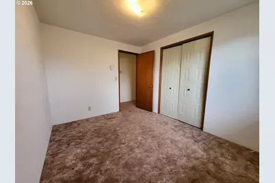 4498 Marcum Ln, Eugene, OR 97402 - Photo 11