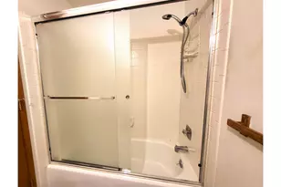 4498 Marcum Ln, Eugene, OR 97402 - Photo 13