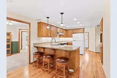 12439 SE Ashley St, Clackamas, OR 97015 - Photo 13