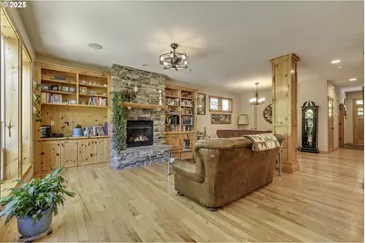 845 NE 67th Ave, Hillsboro, OR 97124 - Photo 9