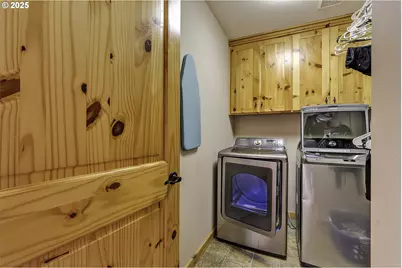 845 NE 67th Ave, Hillsboro, OR 97124 - Photo 29